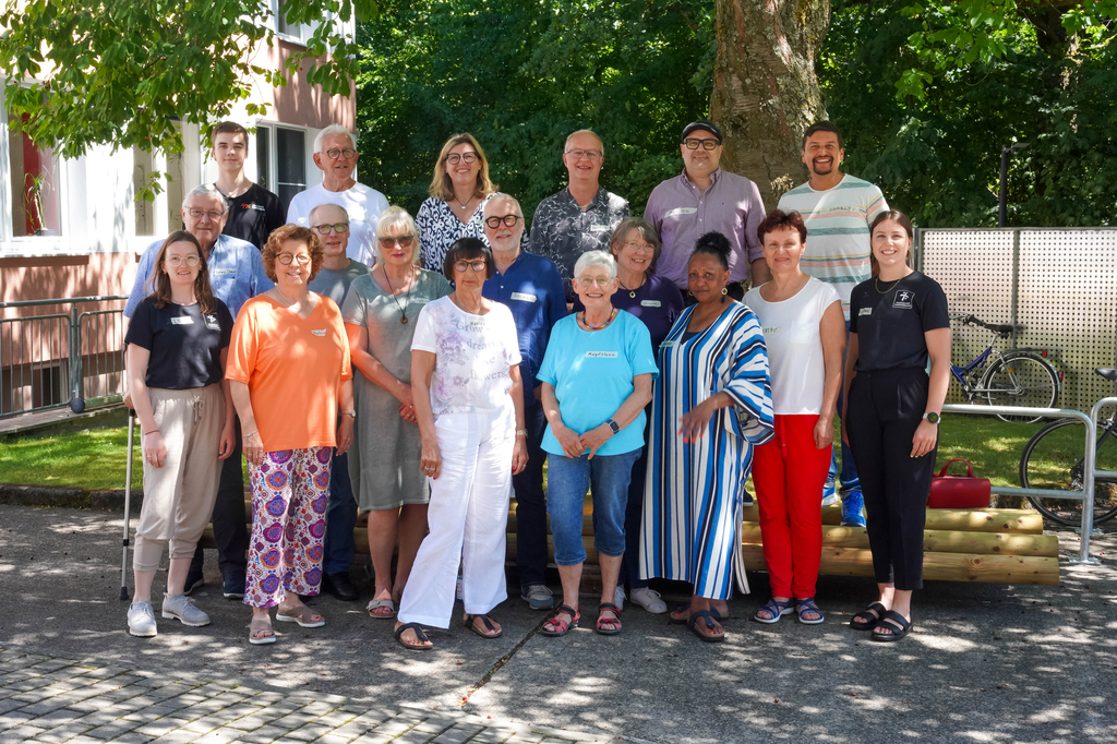 Die 11 Vertreter und Vertreterinnen der Turngaue und die Verantwortlichen des Hessischen Turnverbandes.