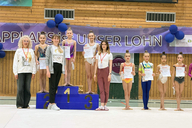 Gymnastinnen bei der Siegerehrung.