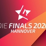 Das Logo von Finals 2026, im Hintergrund eine Nahaufnahme von Händen am Reck
