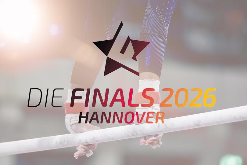 Das Logo von Finals 2026, im Hintergrund eine Nahaufnahme von Händen am Reck