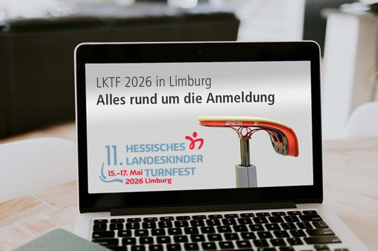 Ein Laptop mit der Aufschrift zur Info-Veranstaltung.